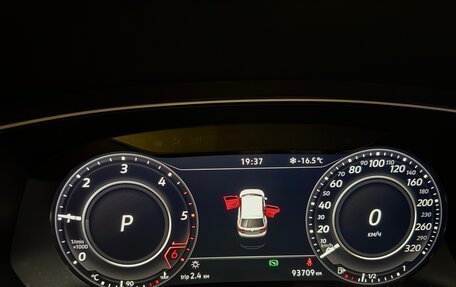 Volkswagen Tiguan II, 2018 год, 2 850 000 рублей, 12 фотография