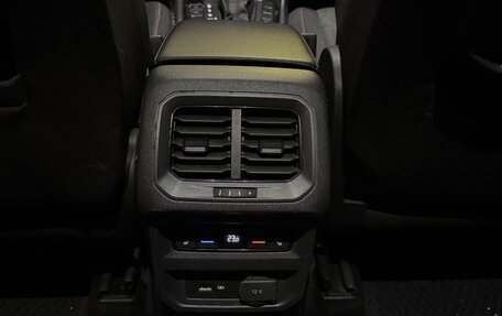 Volkswagen Tiguan II, 2018 год, 2 850 000 рублей, 19 фотография