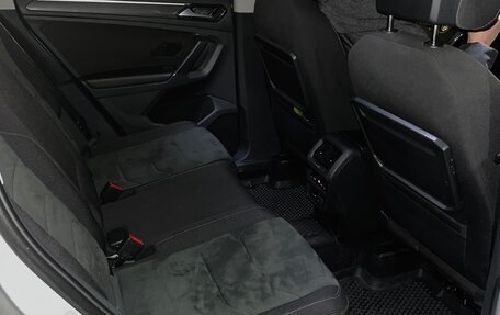 Volkswagen Tiguan II, 2018 год, 2 850 000 рублей, 17 фотография