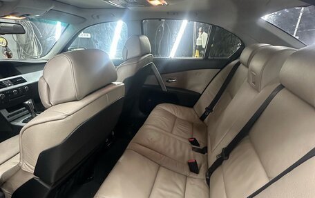 BMW 5 серия, 2006 год, 1 050 000 рублей, 3 фотография