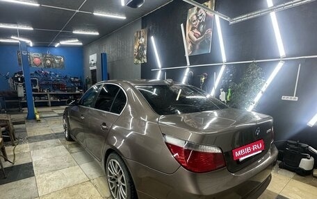 BMW 5 серия, 2006 год, 1 050 000 рублей, 7 фотография