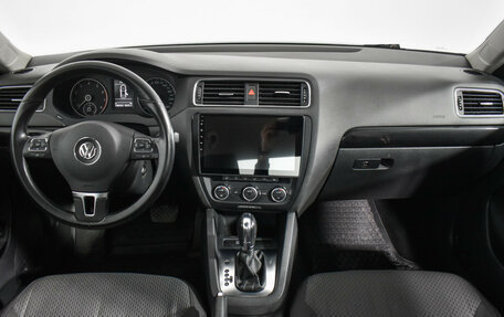 Volkswagen Jetta VI, 2012 год, 879 000 рублей, 13 фотография