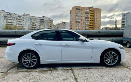 Alfa Romeo Giulia II, 2021 год, 6 800 000 рублей, 4 фотография