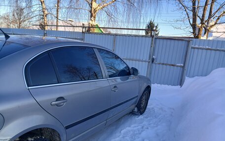 Skoda Superb III рестайлинг, 2007 год, 600 000 рублей, 3 фотография