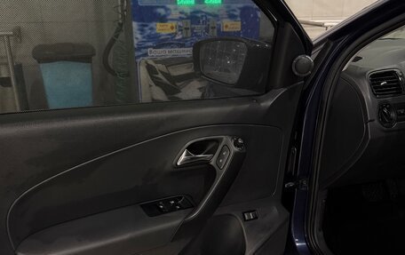 Volkswagen Polo VI (EU Market), 2013 год, 955 000 рублей, 13 фотография