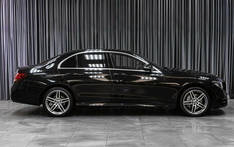 Mercedes-Benz E-Класс, 2019 год, 3 975 000 рублей, 5 фотография