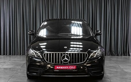 Mercedes-Benz E-Класс, 2019 год, 3 975 000 рублей, 3 фотография