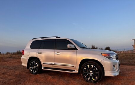 Toyota Land Cruiser 200, 2015 год, 4 200 000 рублей, 1 фотография