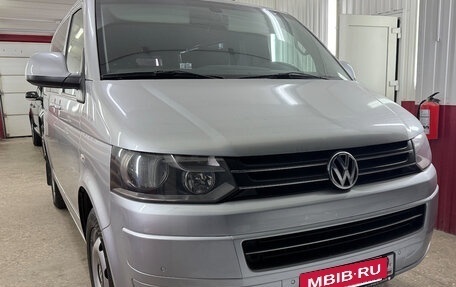 Volkswagen Multivan T5, 2010 год, 2 499 999 рублей, 2 фотография
