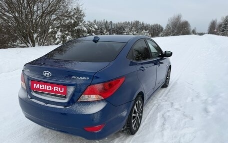 Hyundai Solaris II рестайлинг, 2011 год, 550 000 рублей, 5 фотография