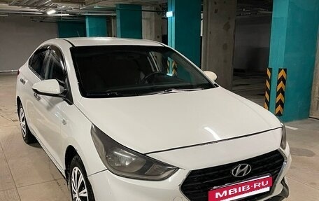 Hyundai Solaris II рестайлинг, 2017 год, 585 000 рублей, 2 фотография