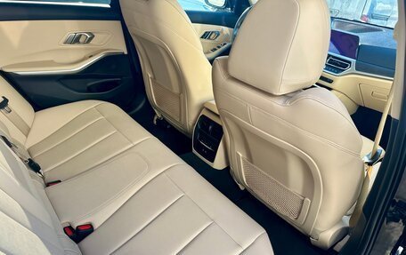 BMW 3 серия, 2020 год, 2 620 000 рублей, 11 фотография