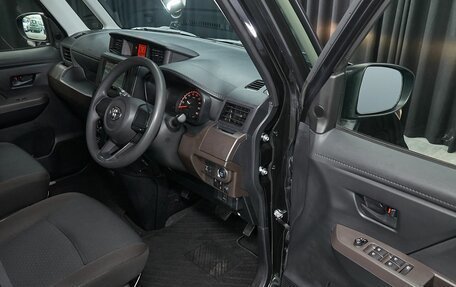 Toyota Roomy I, 2021 год, 999 000 рублей, 11 фотография