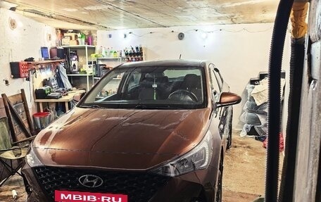 Hyundai Solaris II рестайлинг, 2021 год, 1 750 000 рублей, 6 фотография