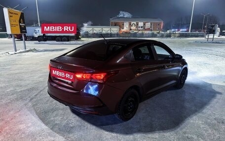 Hyundai Solaris II рестайлинг, 2021 год, 1 750 000 рублей, 5 фотография