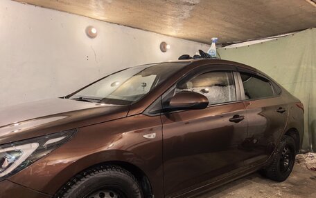 Hyundai Solaris II рестайлинг, 2021 год, 1 750 000 рублей, 29 фотография