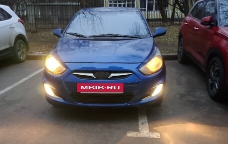 Hyundai Solaris II рестайлинг, 2011 год, 450 000 рублей, 4 фотография