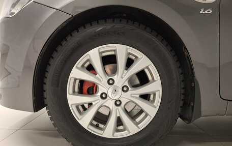 Hyundai Solaris II рестайлинг, 2015 год, 929 000 рублей, 18 фотография