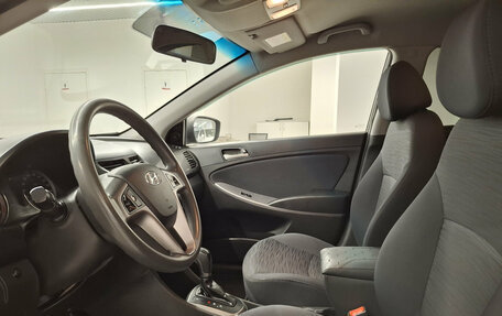 Hyundai Solaris II рестайлинг, 2015 год, 929 000 рублей, 16 фотография