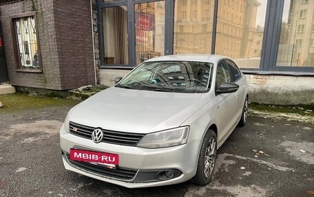 Volkswagen Jetta VI, 2013 год, 1 150 000 рублей, 4 фотография