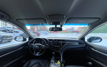 Toyota Camry, 2021 год, 2 920 000 рублей, 6 фотография