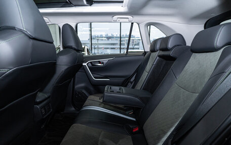 Toyota RAV4, 2025 год, 4 600 000 рублей, 21 фотография