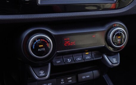 KIA Rio IV, 2019 год, 1 582 000 рублей, 15 фотография