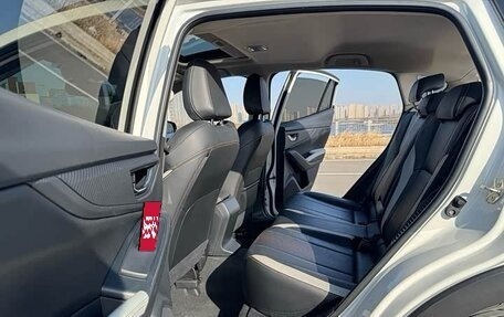 Subaru XV II, 2019 год, 1 985 000 рублей, 12 фотография