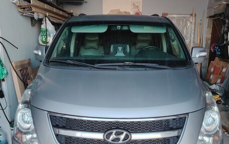 Hyundai H-1 II рестайлинг, 2012 год, 1 900 000 рублей, 1 фотография