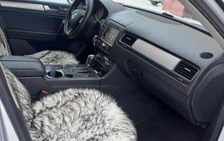 Volkswagen Touareg III, 2011 год, 2 000 000 рублей, 13 фотография