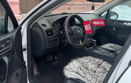 Volkswagen Touareg III, 2011 год, 2 000 000 рублей, 10 фотография