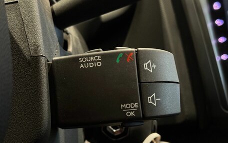 Renault Logan II, 2021 год, 1 400 000 рублей, 20 фотография