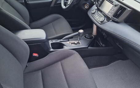 Toyota RAV4, 2013 год, 2 289 000 рублей, 33 фотография