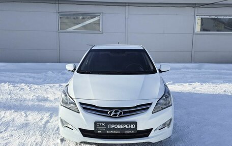 Hyundai Solaris II рестайлинг, 2015 год, 1 119 000 рублей, 2 фотография