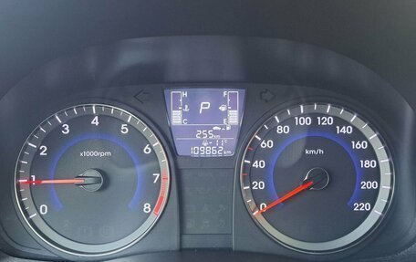 Hyundai Solaris II рестайлинг, 2015 год, 1 119 000 рублей, 13 фотография