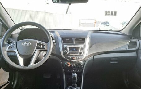 Hyundai Solaris II рестайлинг, 2015 год, 1 119 000 рублей, 14 фотография