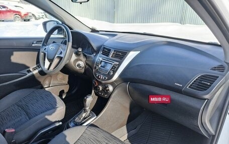 Hyundai Solaris II рестайлинг, 2015 год, 1 119 000 рублей, 11 фотография