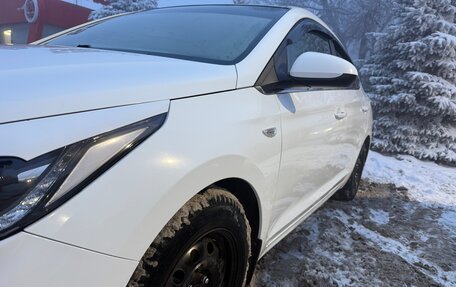 Hyundai Solaris II рестайлинг, 2020 год, 1 400 000 рублей, 3 фотография