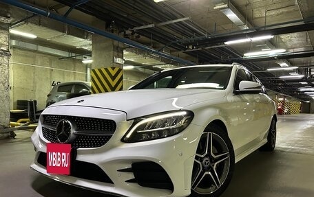 Mercedes-Benz C-Класс, 2019 год, 2 150 000 рублей, 1 фотография