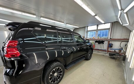 Toyota Land Cruiser Prado 150 рестайлинг 2, 2019 год, 5 100 000 рублей, 3 фотография