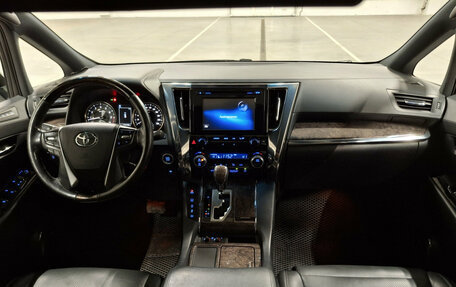 Toyota Alphard III, 2019 год, 5 085 000 рублей, 17 фотография