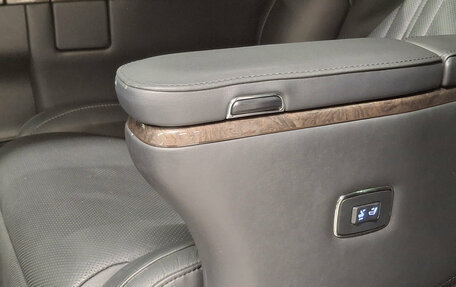 Toyota Alphard III, 2019 год, 5 085 000 рублей, 29 фотография