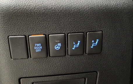 Toyota Alphard III, 2019 год, 5 085 000 рублей, 27 фотография