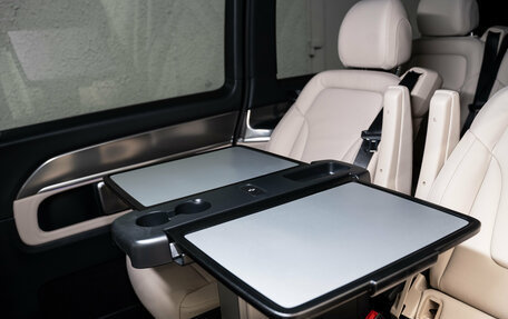 Mercedes-Benz V-Класс, 2024 год, 13 000 000 рублей, 21 фотография