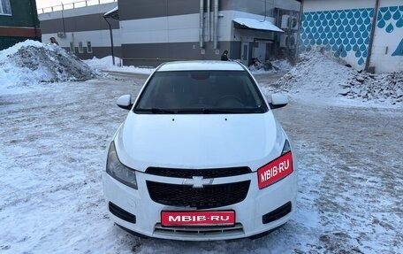 Chevrolet Cruze II, 2010 год, 650 000 рублей, 1 фотография
