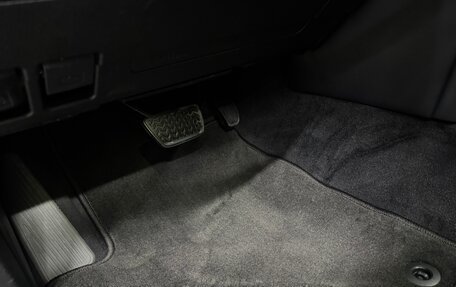 Toyota Land Cruiser 200, 2018 год, 7 500 000 рублей, 17 фотография