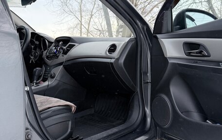 Chevrolet Cruze II, 2011 год, 375 000 рублей, 13 фотография