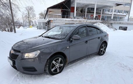 Chevrolet Cruze II, 2011 год, 375 000 рублей, 2 фотография