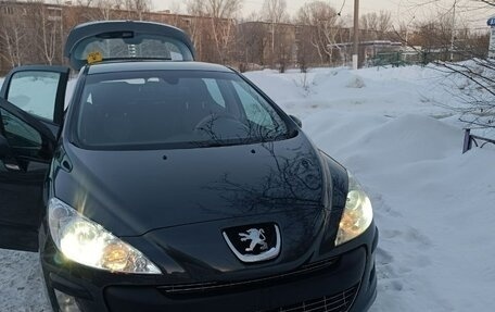 Peugeot 308 II, 2008 год, 530 000 рублей, 2 фотография