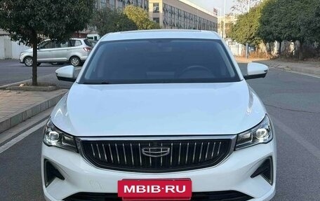 Geely Emgrand, 2022 год, 930 000 рублей, 2 фотография
